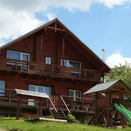 Dom wakacyjny Shpin *